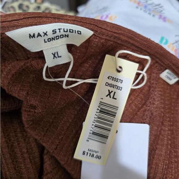 Max Studio London Ribbed Short Sleeve Knit Top NWT Cheastnut Brown - Picture 3 of 3